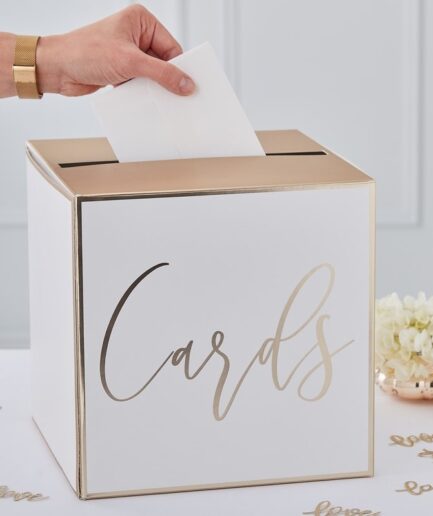 Χρυσό κουτί γάμου για τις κάρτες και τα δώρα