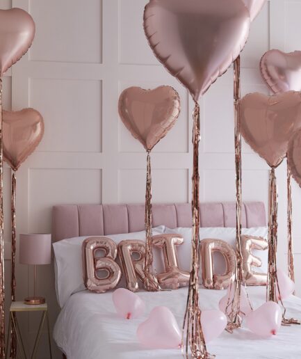 Σετ διακόσμησης κρεβατοκάμαρας με μπαλόνια καρδιές και ροζ χρυσό BRIDE.