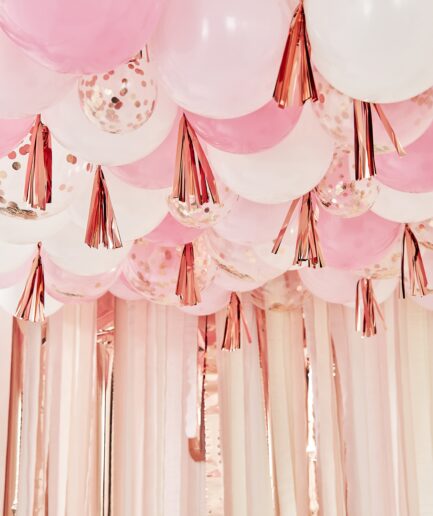 Μπαλόνια οροφής με φούντες Blush, White And Rose Gold , 160 τμχ.